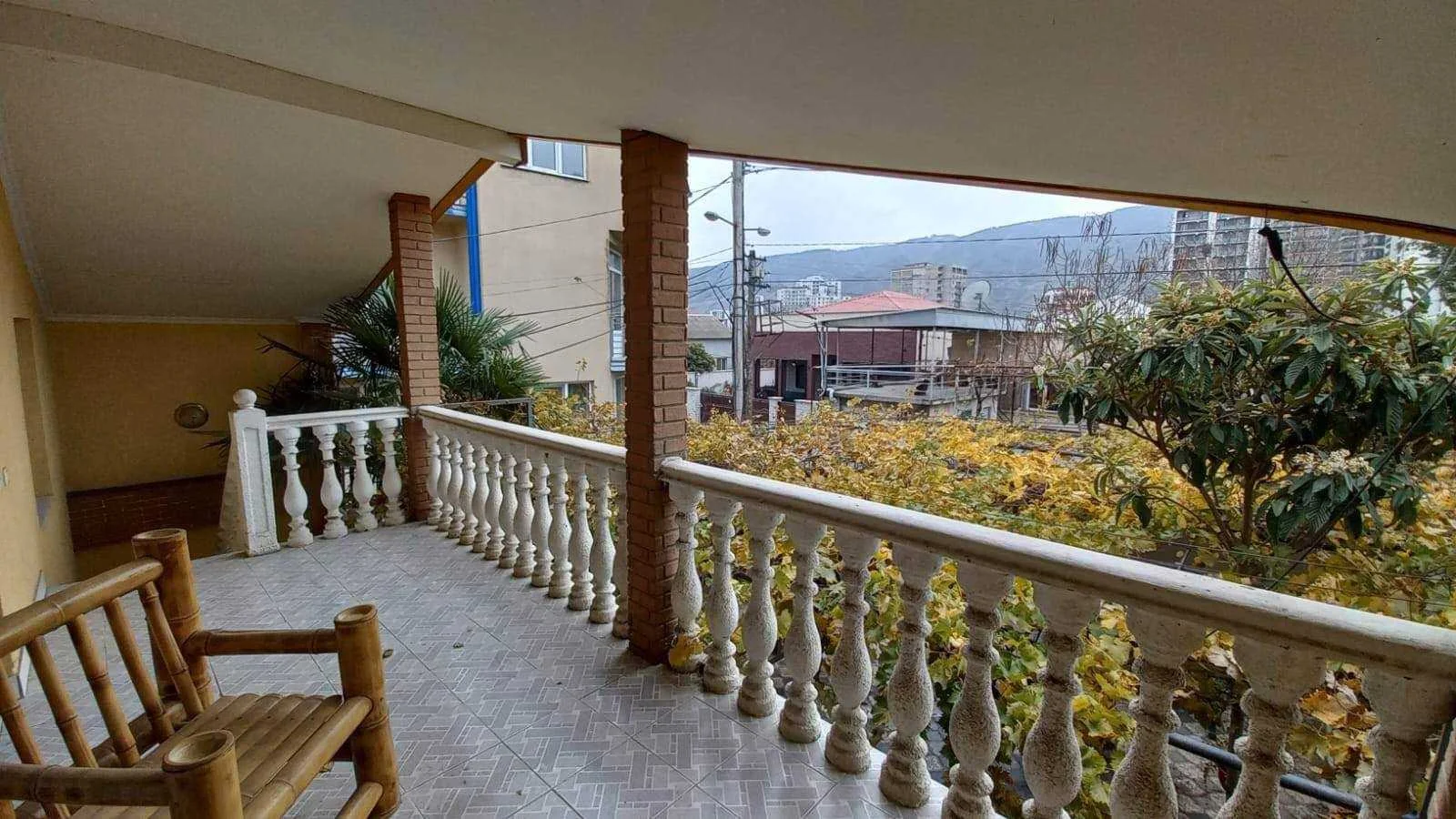 ქირავდება 7 ოთახიანი კერძო სახლი ორთაჭალაში - ფოტო 1