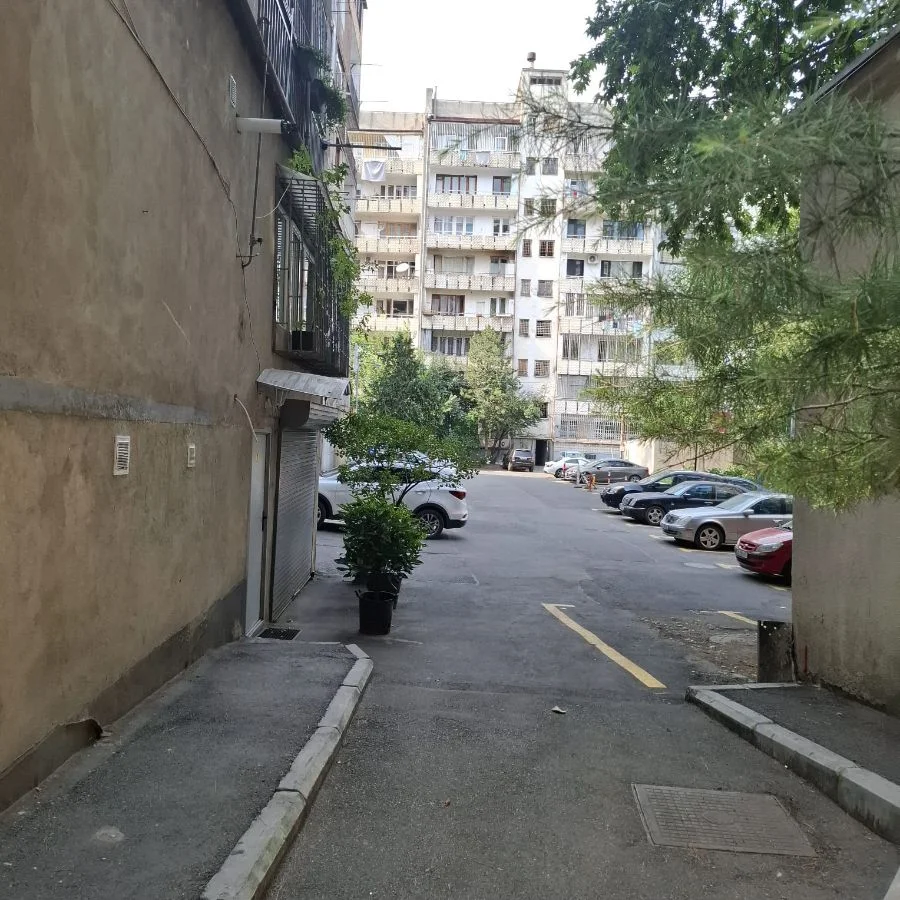 იყიდება კომერციული ფართი საბურთალოზე - ფოტო 7