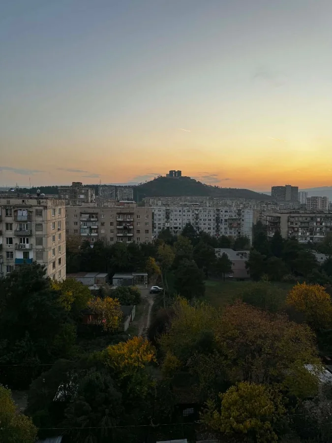 იყიდება 3 ოთახიანი ბინა თემქაში - ფოტო 2