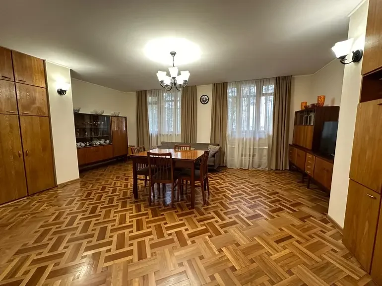 იყიდება 4 ოთახიანი ბინა კონიაკის დასახლებაში - ფოტო 3