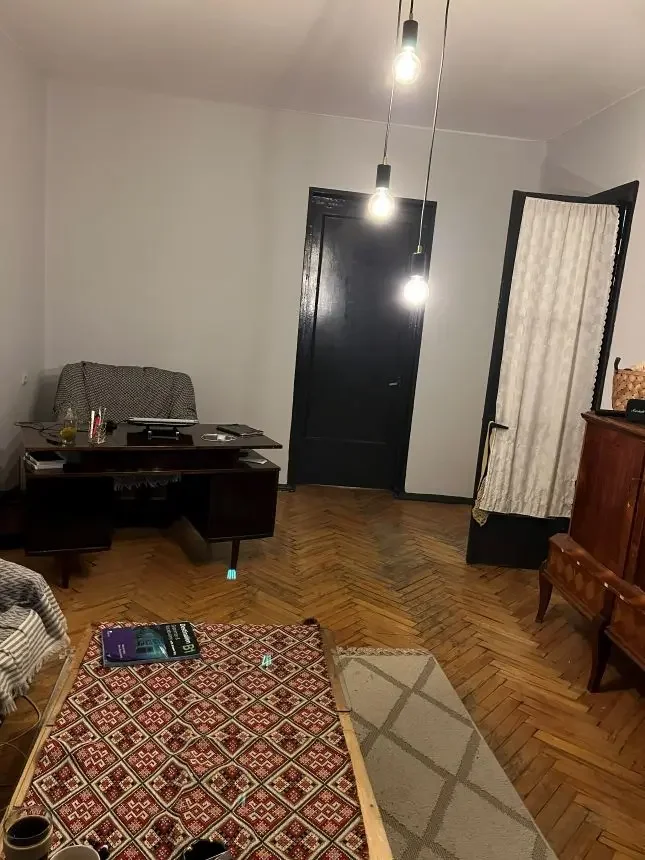 იყიდება 4 ოთახიანი ბინა ვაკეში - ფოტო 4