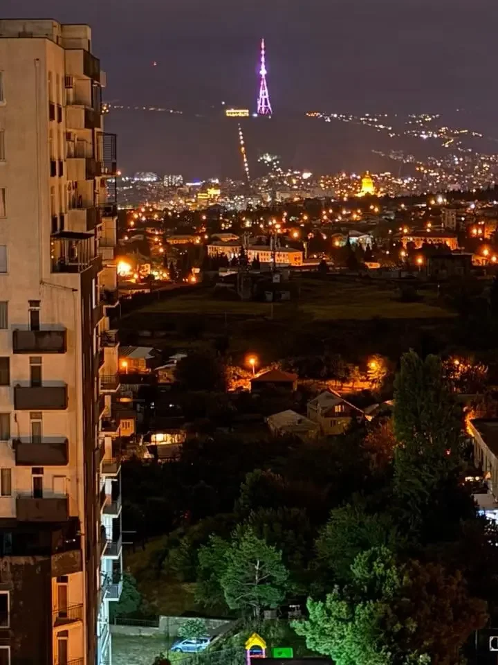 ქირავდება 2 ოთახიანი ბინა ვაზისუბანში - ფოტო 6