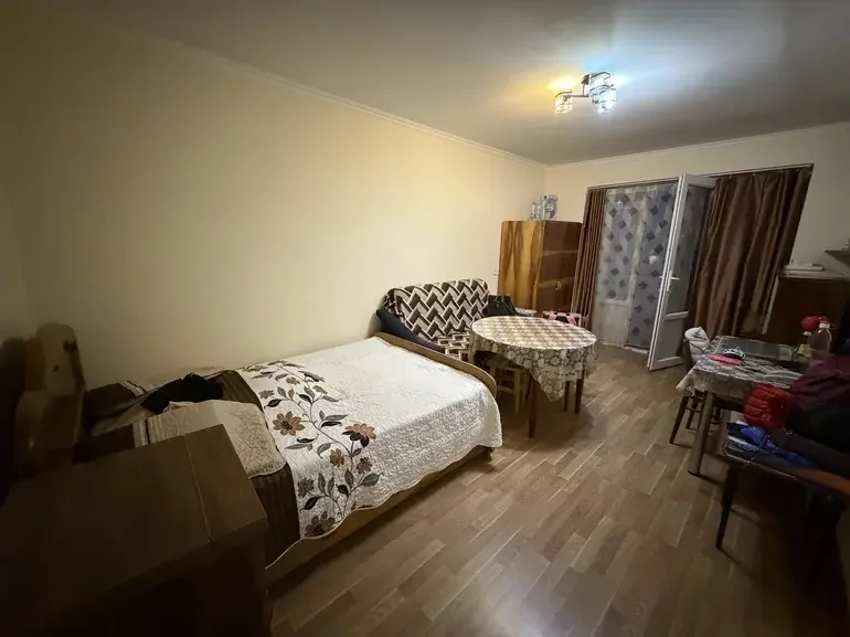 ქირავდება 1 ოთახიანი ბინა საბურთალოზე - ფოტო 1