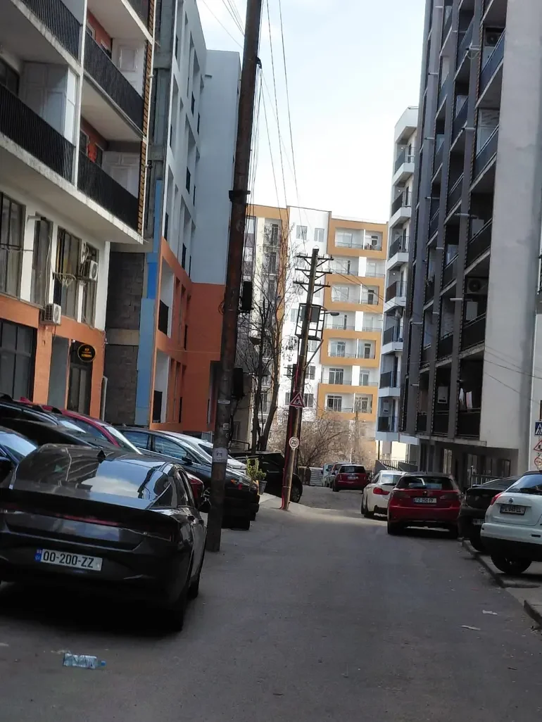 იყიდება 3 ოთახიანი ბინა ვარკეთილში - ფოტო 4