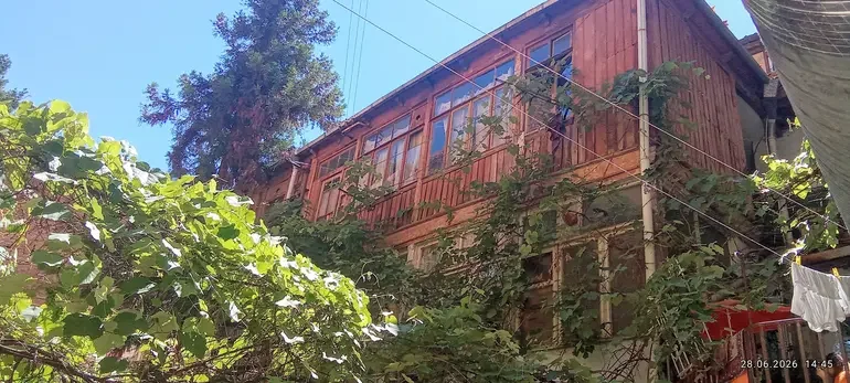 იყიდება 2 ოთახიანი ბინა სოლოლაკში - ფოტო 4