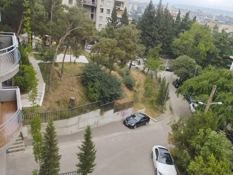 ქირავდება 4 ოთახიანი ბინა კრწანისში - ფოტო 1
