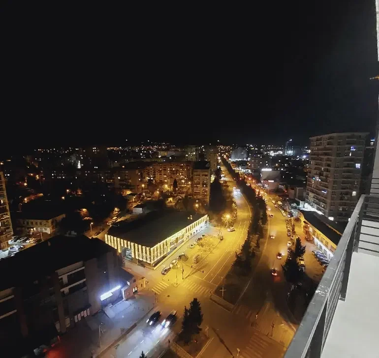 ქირავდება დღიურად 2 ოთახიანი ბინა მუხიანში - ფოტო 8
