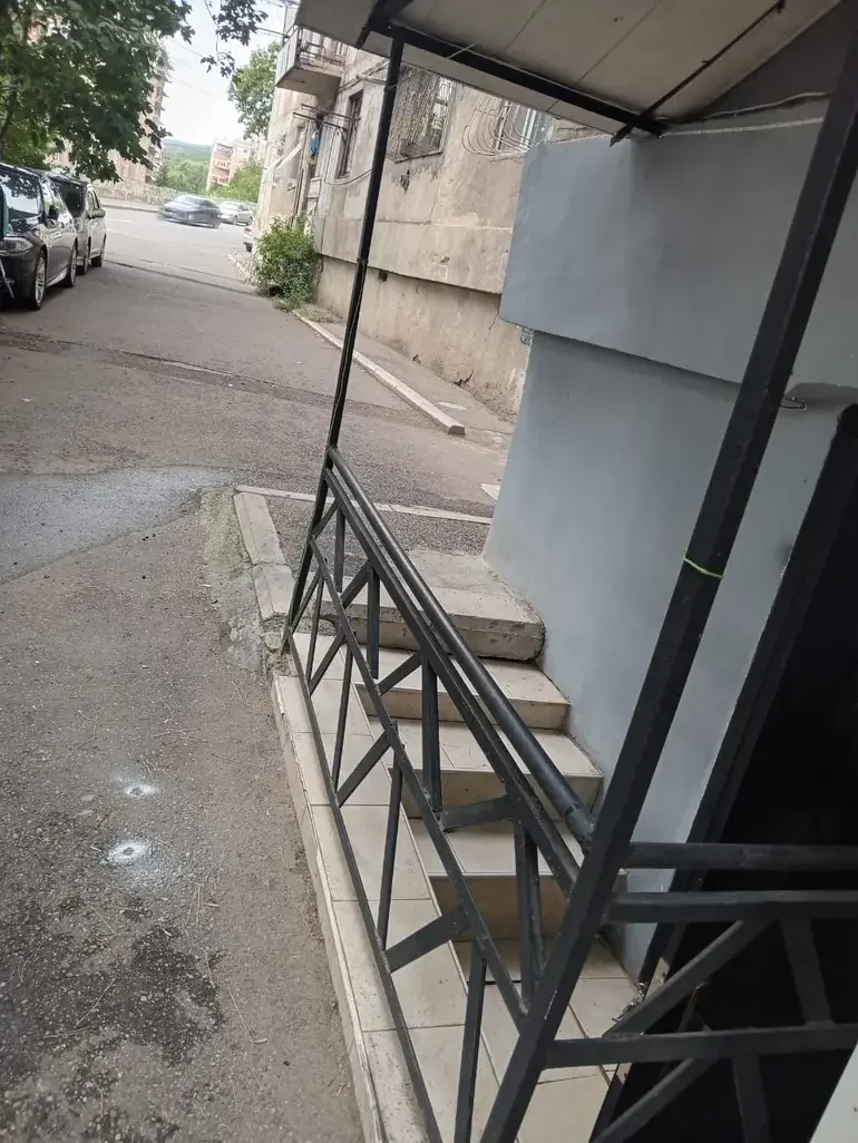 ქირავდება 1 ოთახიანი ბინა ნუცუბიძის ფერდობში - ფოტო 4