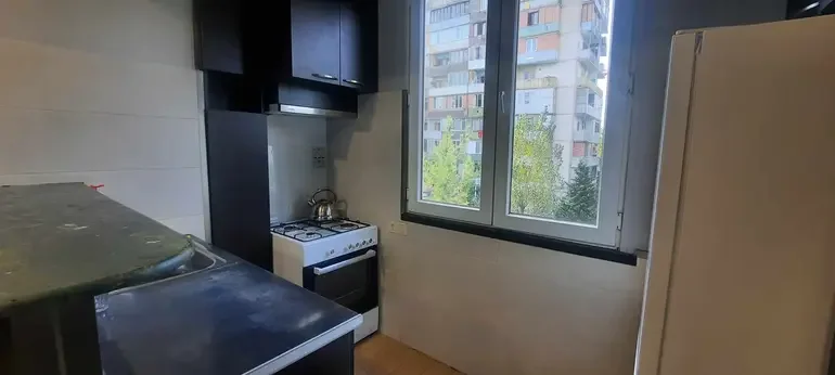 ქირავდება 2 ოთახიანი ბინა დიღმის მასივში - ფოტო 2