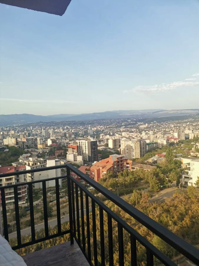 ქირავდება 2 ოთახიანი ბინა ვაკეში - ფოტო 4