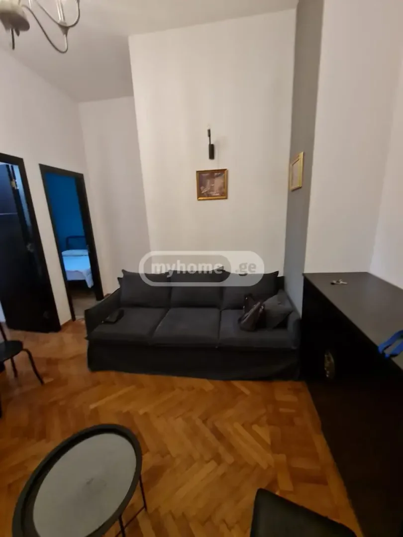 ქირავდება 4 ოთახიანი ბინა ვერაზე - ფოტო 4