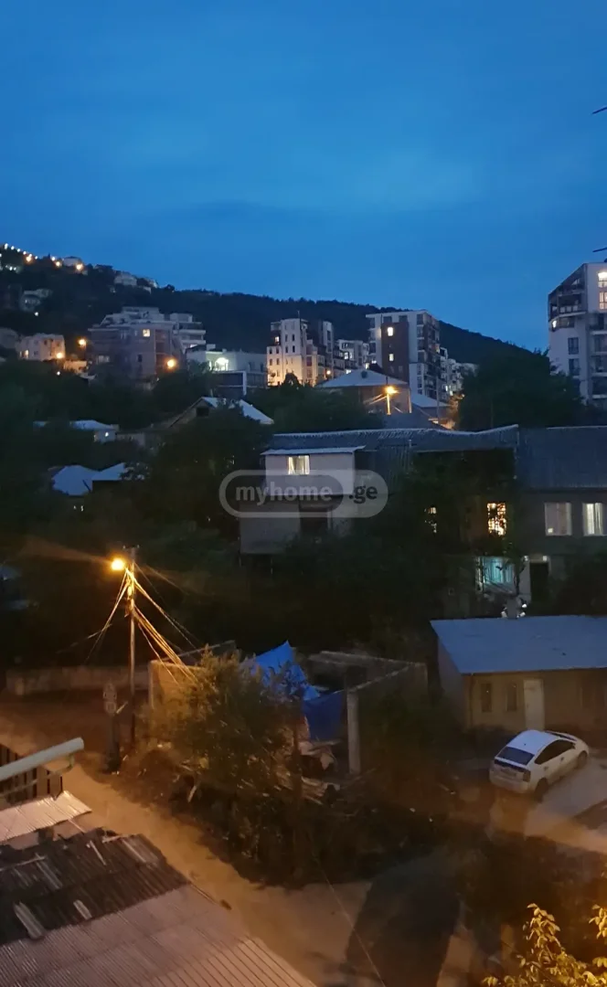ქირავდება 3 ოთახიანი ბინა ბაგებში - ფოტო 5