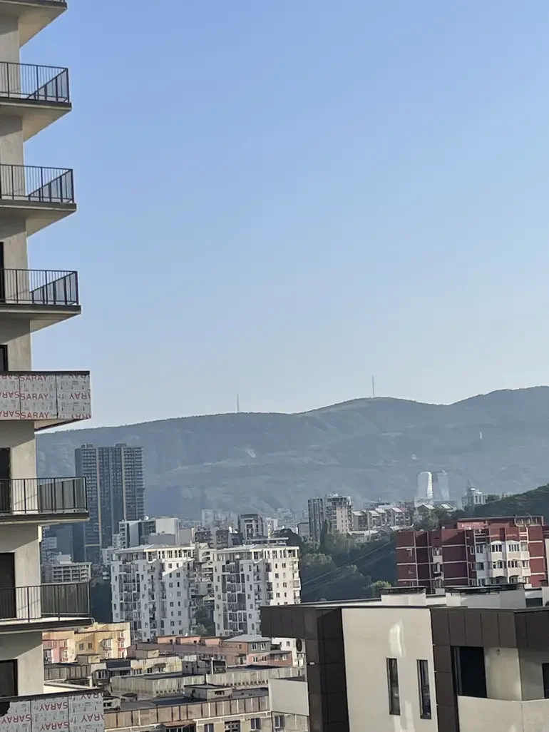 იყიდება 2 ოთახიანი ბინა დიდუბეში - ფოტო 7